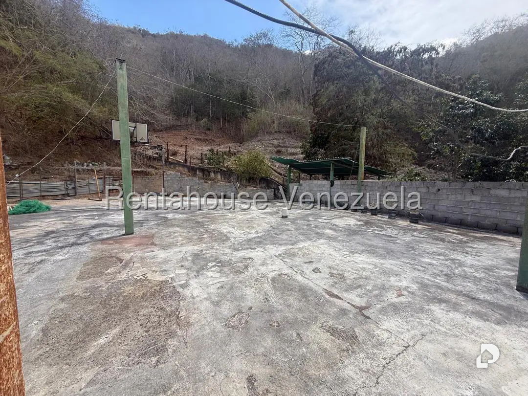 Warehouse in Mampote, Guarenas – 5