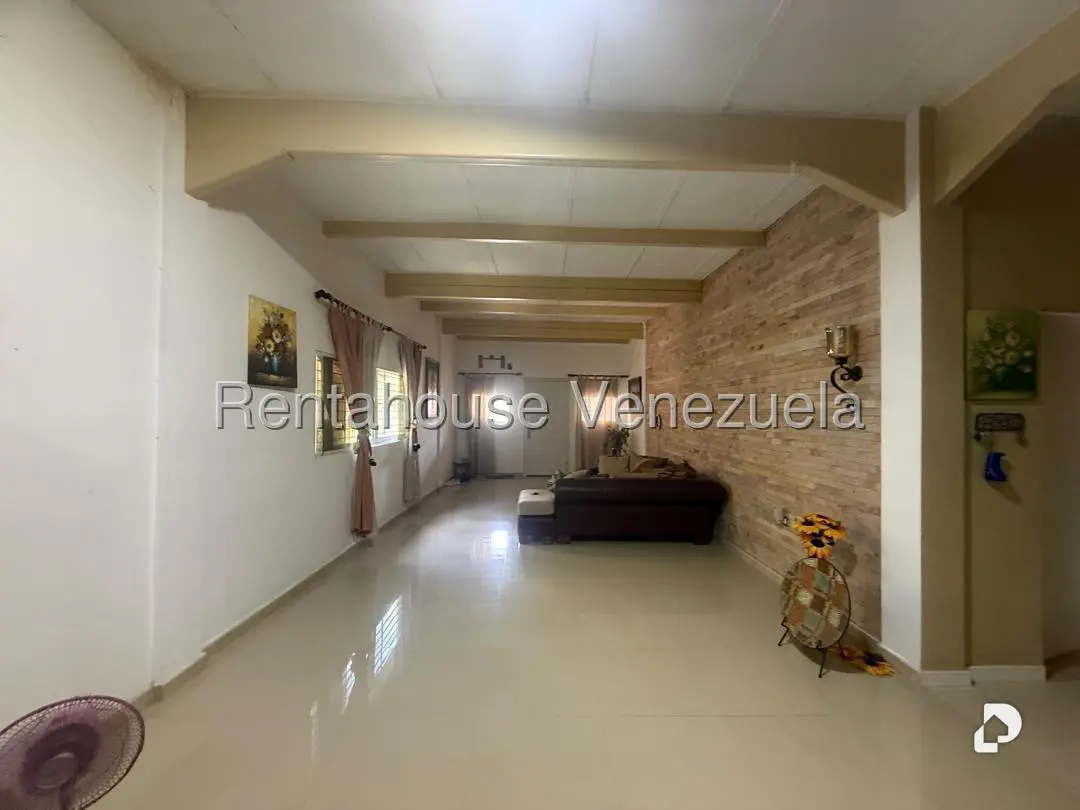 Warehouse in Mampote, Guarenas – 20