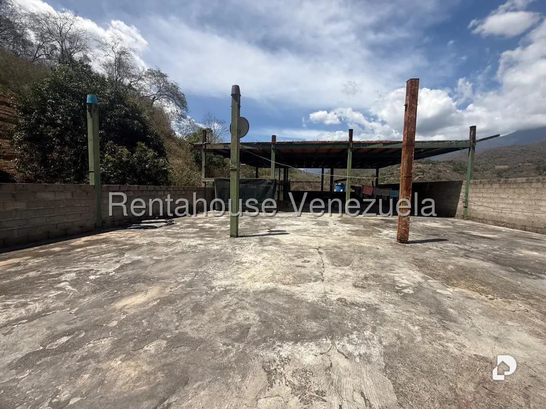 Warehouse in Mampote, Guarenas – 3