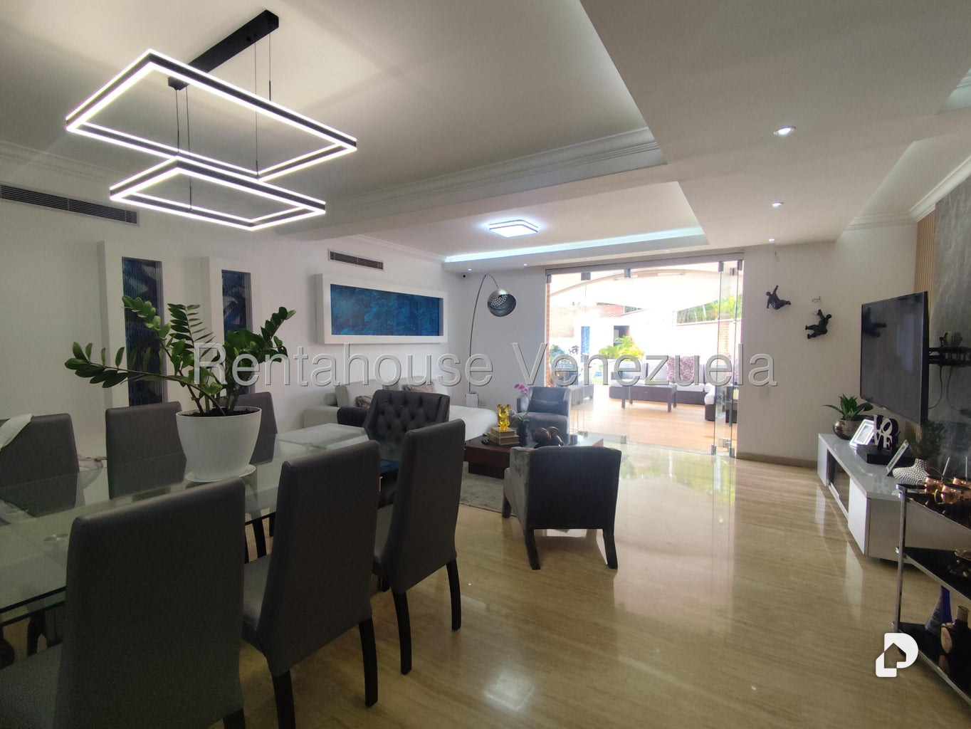 House in Lomas de La Lagunita, Caracas – 15