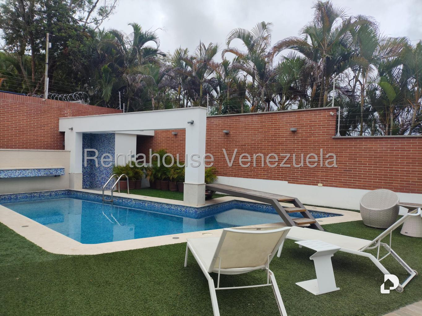 House in Lomas de La Lagunita, Caracas – 6