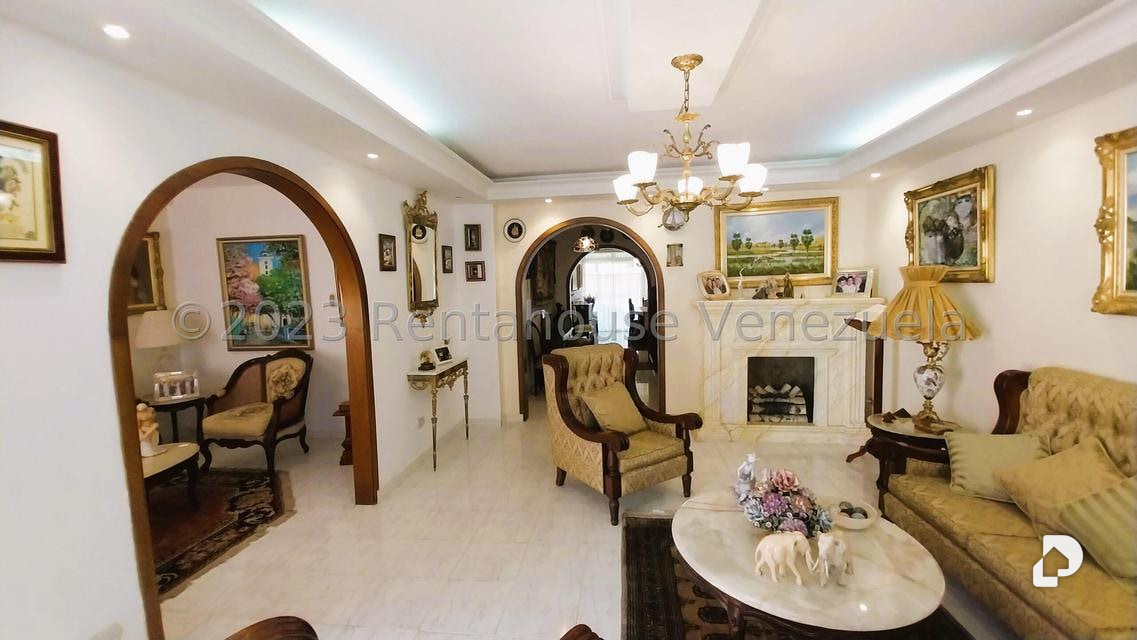 House in Alto Prado, Caracas – 4