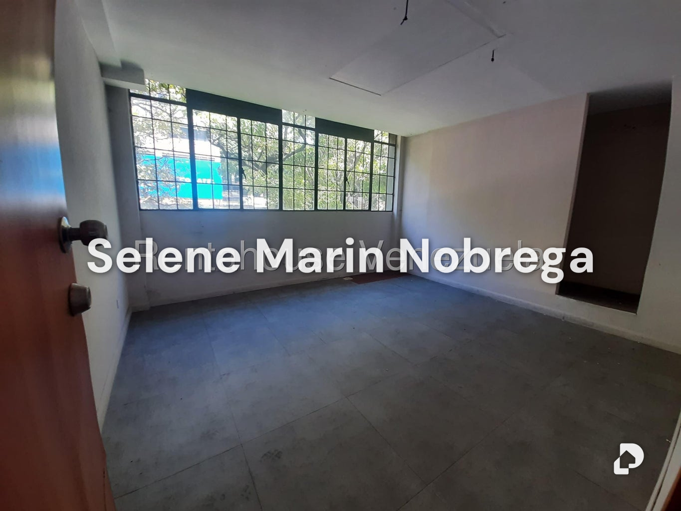 Oficina en Las Mercedes, Caracas – 11