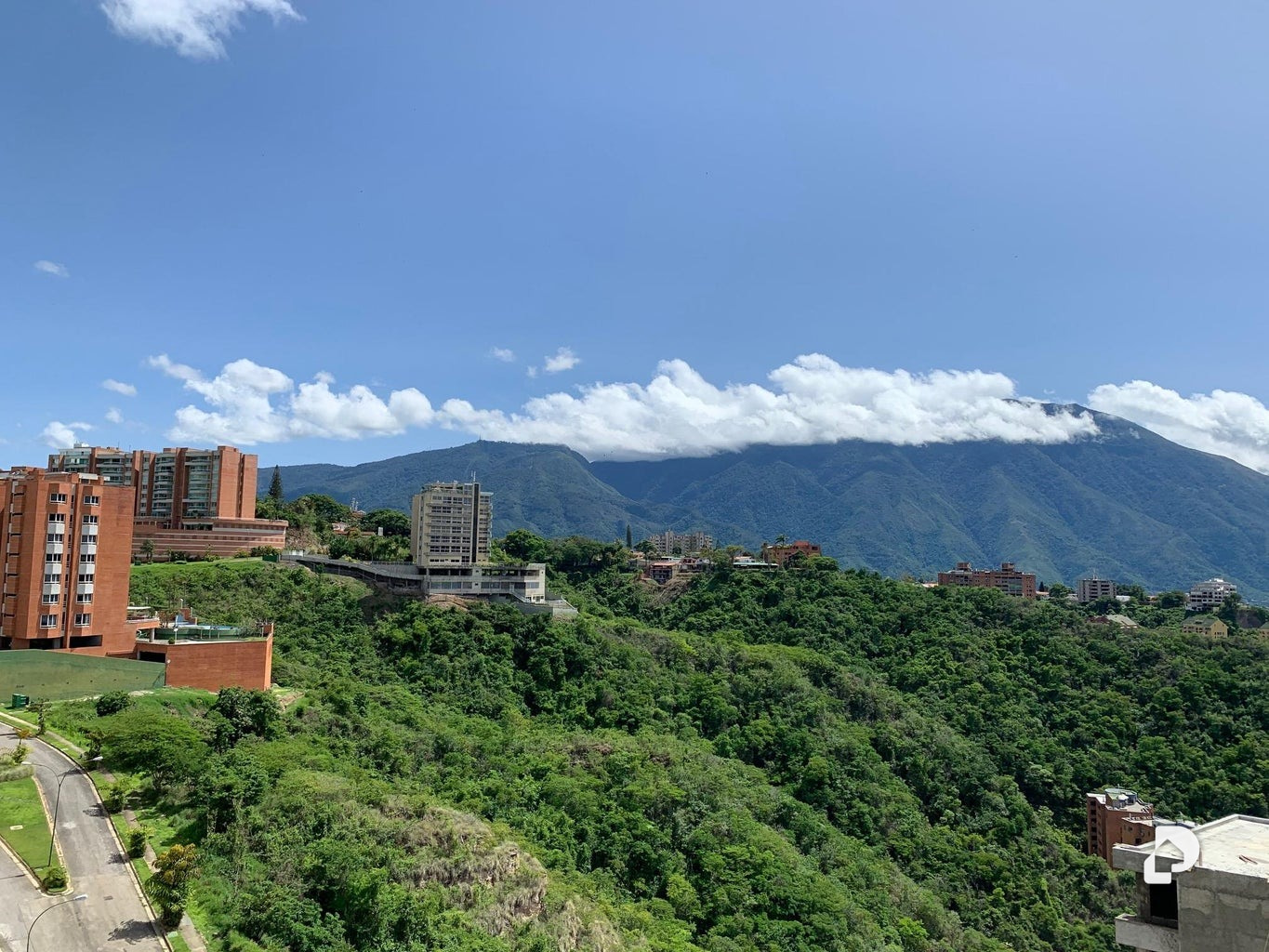 Apartamento en Mirador de Los Campitos, Caracas – 33