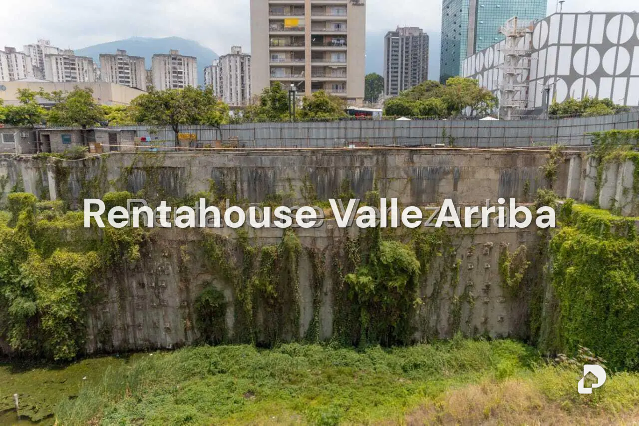 Terreno en El Rosal, Caracas – 4