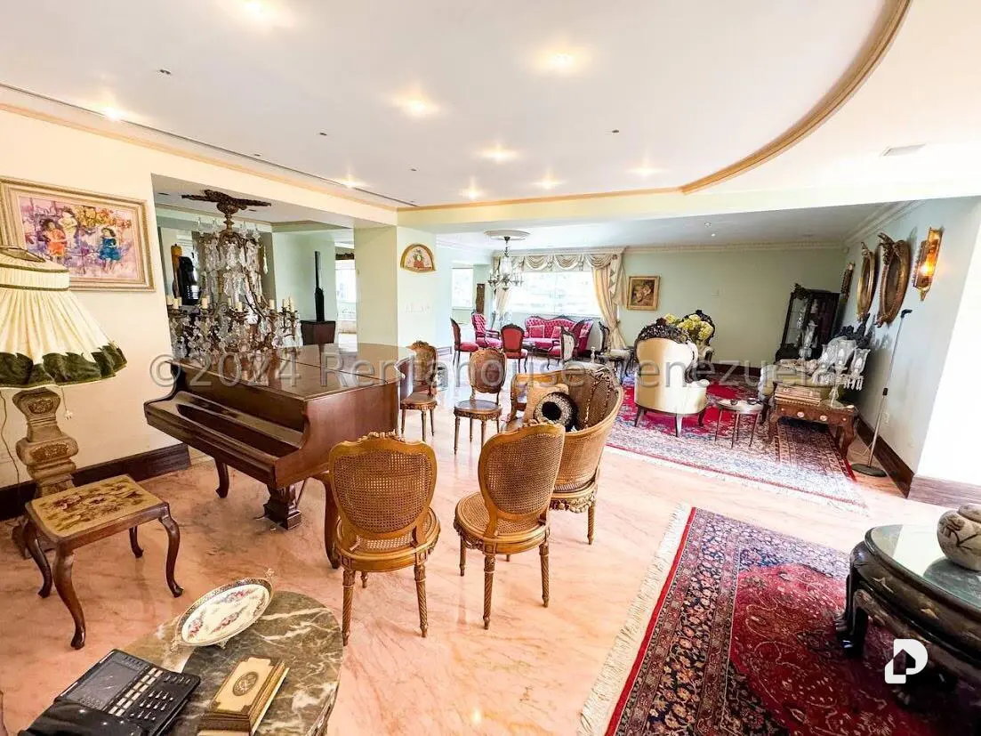 Apartamento en La Castellana, Caracas – 11
