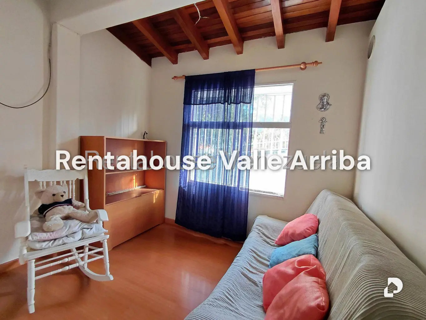 Casa en Lomas De La Trinidad, Caracas – 27