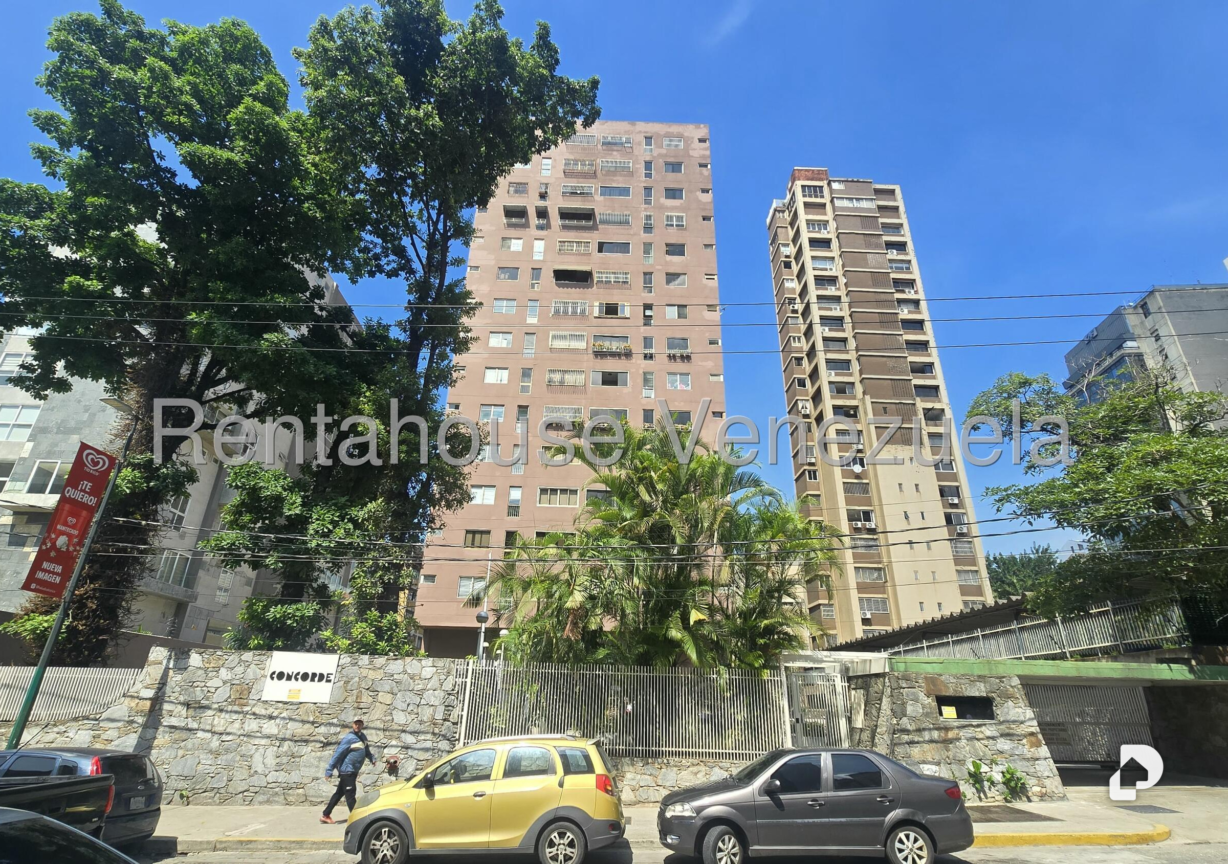 Apartamento en Los Palos Grandes, Caracas – 1