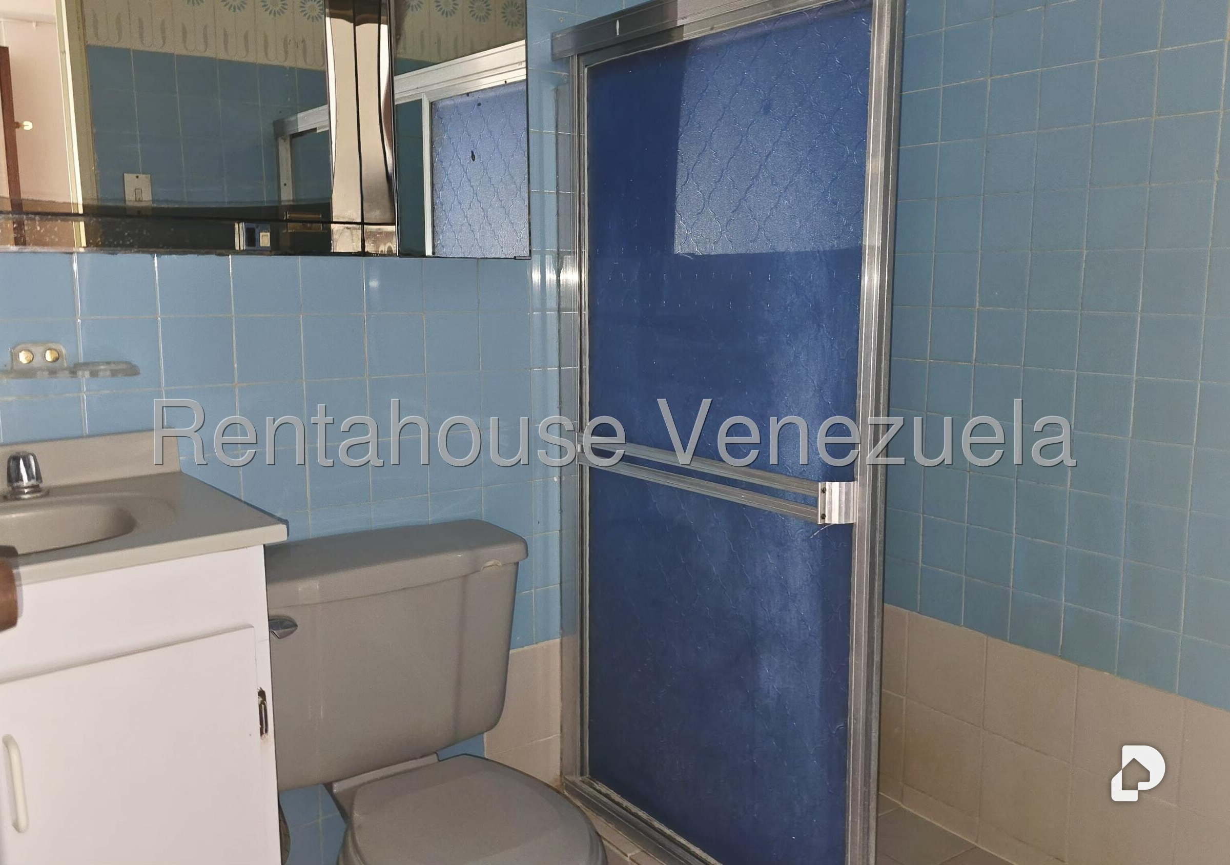 Apartamento en Los Palos Grandes, Caracas – 18