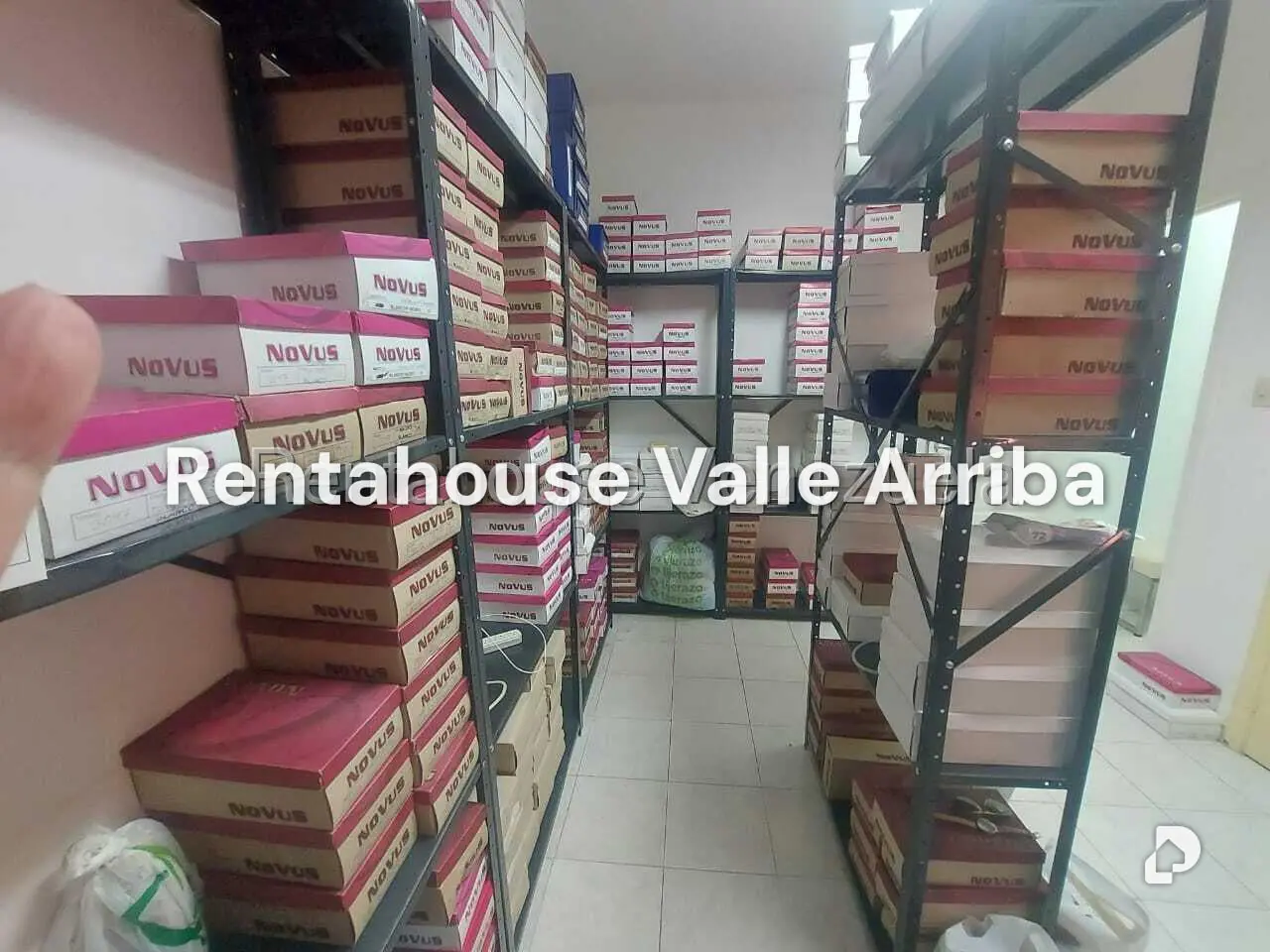 Local comercial en Los Palos Grandes, Caracas – 11