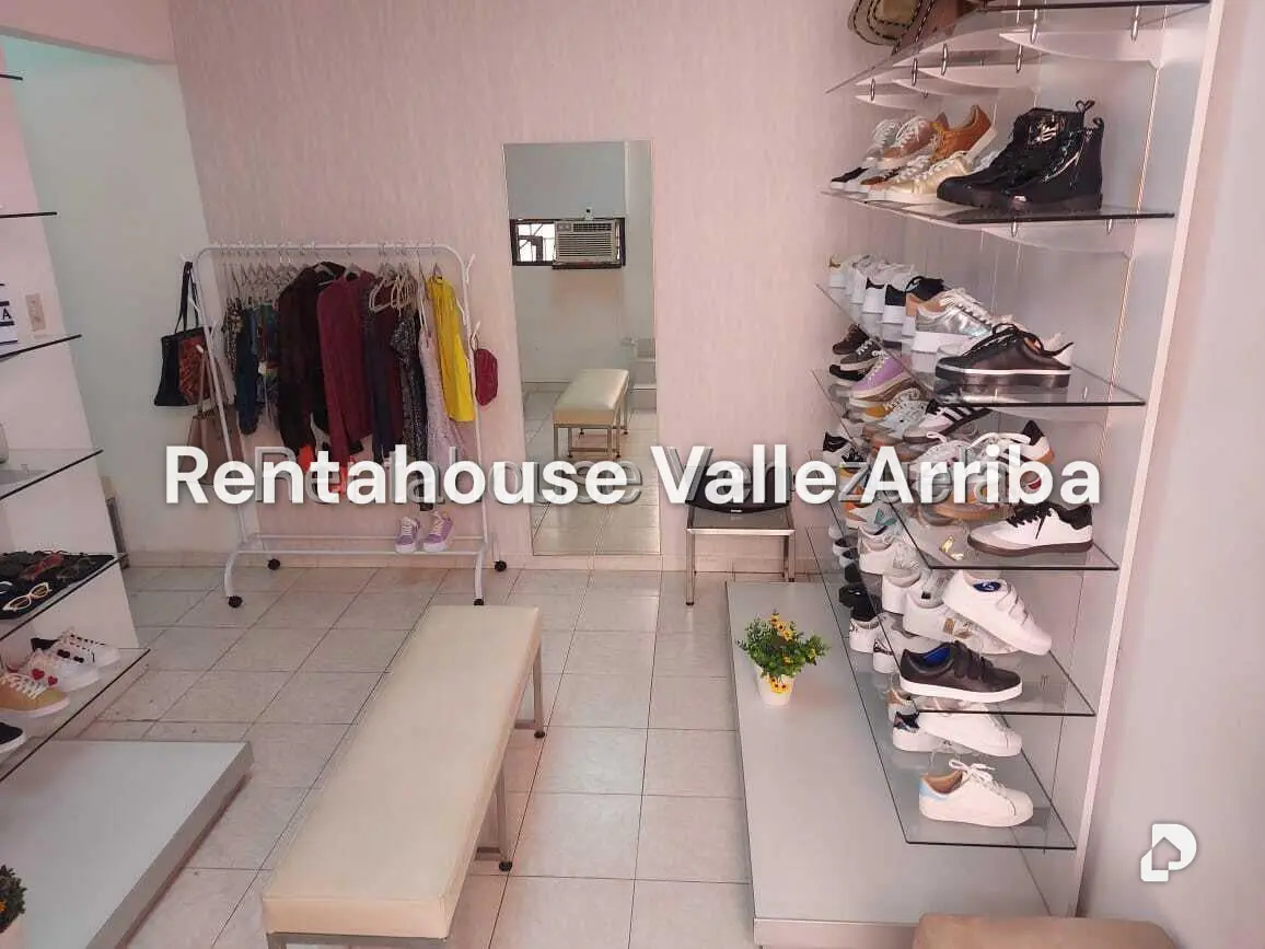 Local comercial en Los Palos Grandes, Caracas – 4