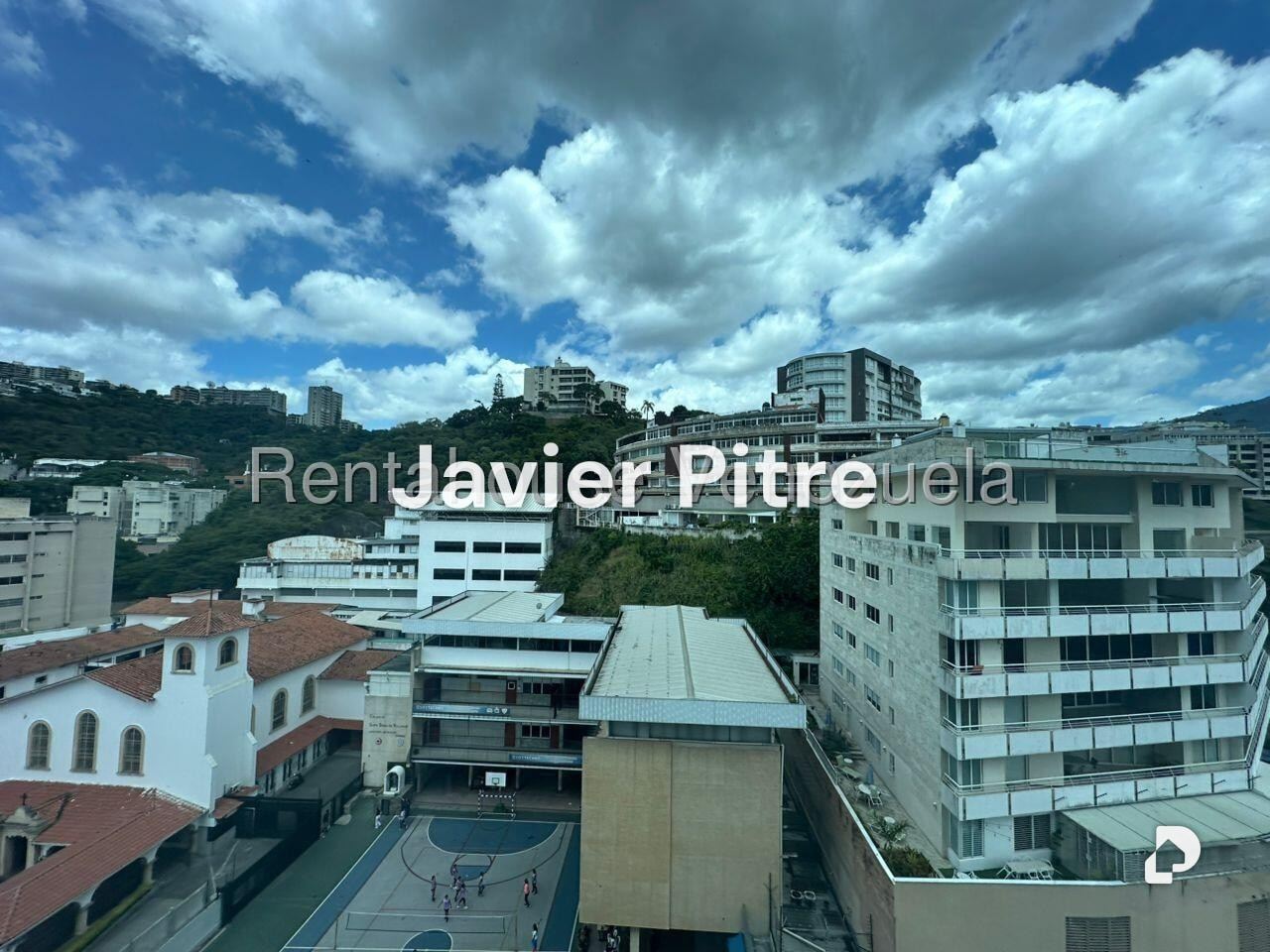 Oficina en Las Mercedes, Caracas – 12