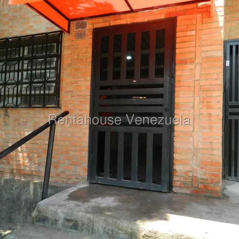 Local comercial en Los Rosales, Caracas - 1