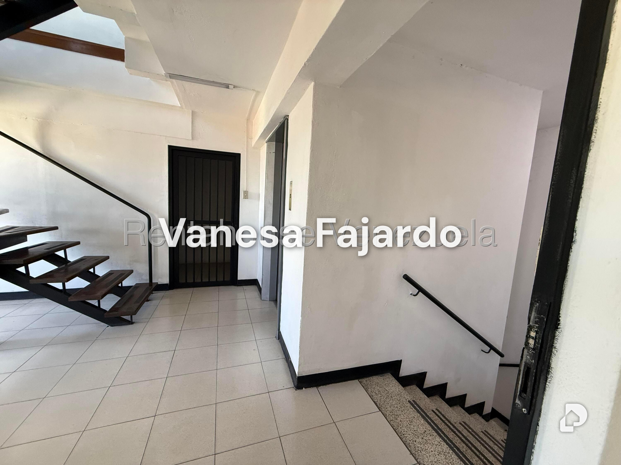 Oficina en Boleíta Sur, Caracas – 16