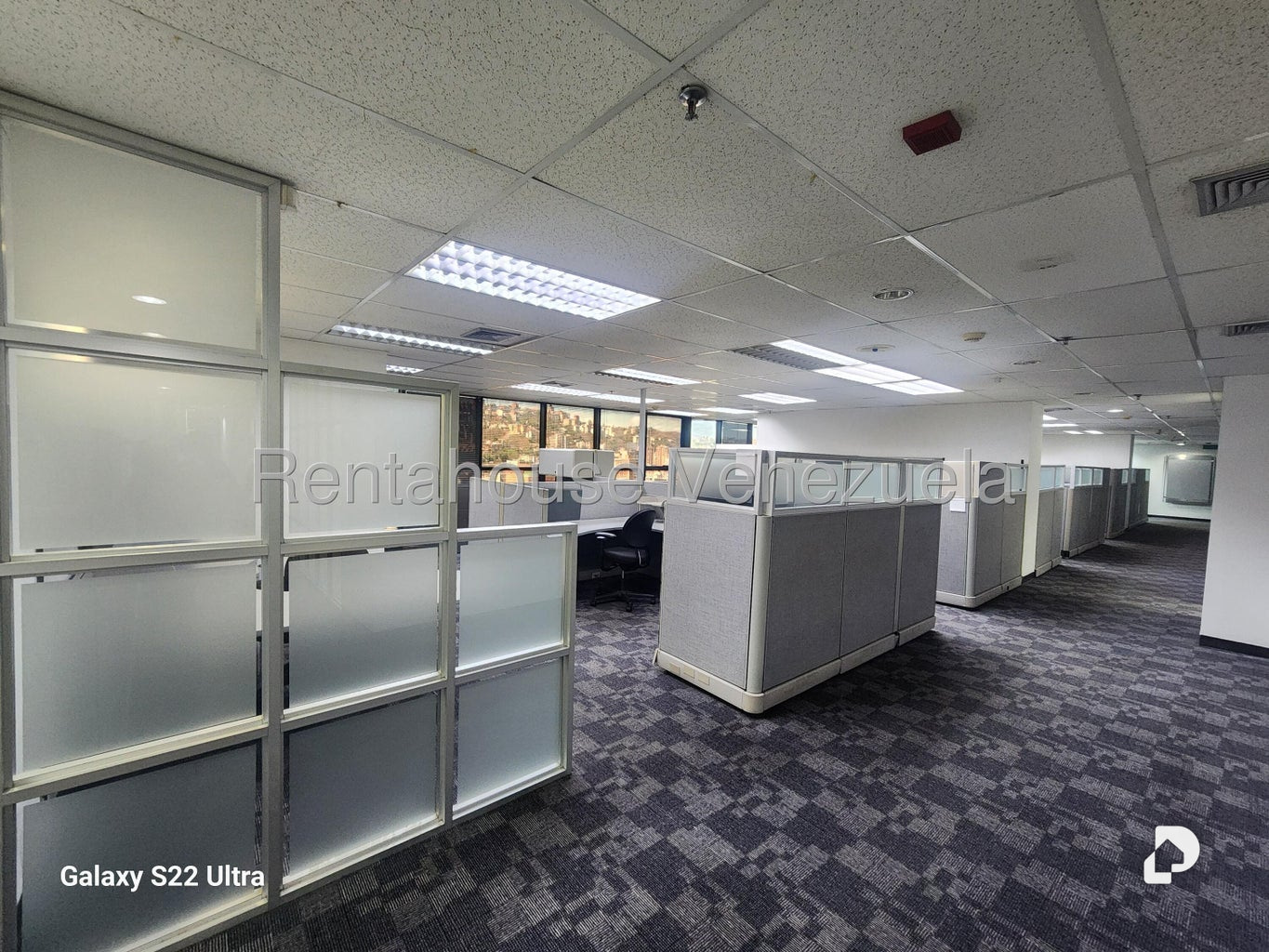Oficina en El Bosque, Caracas – 19