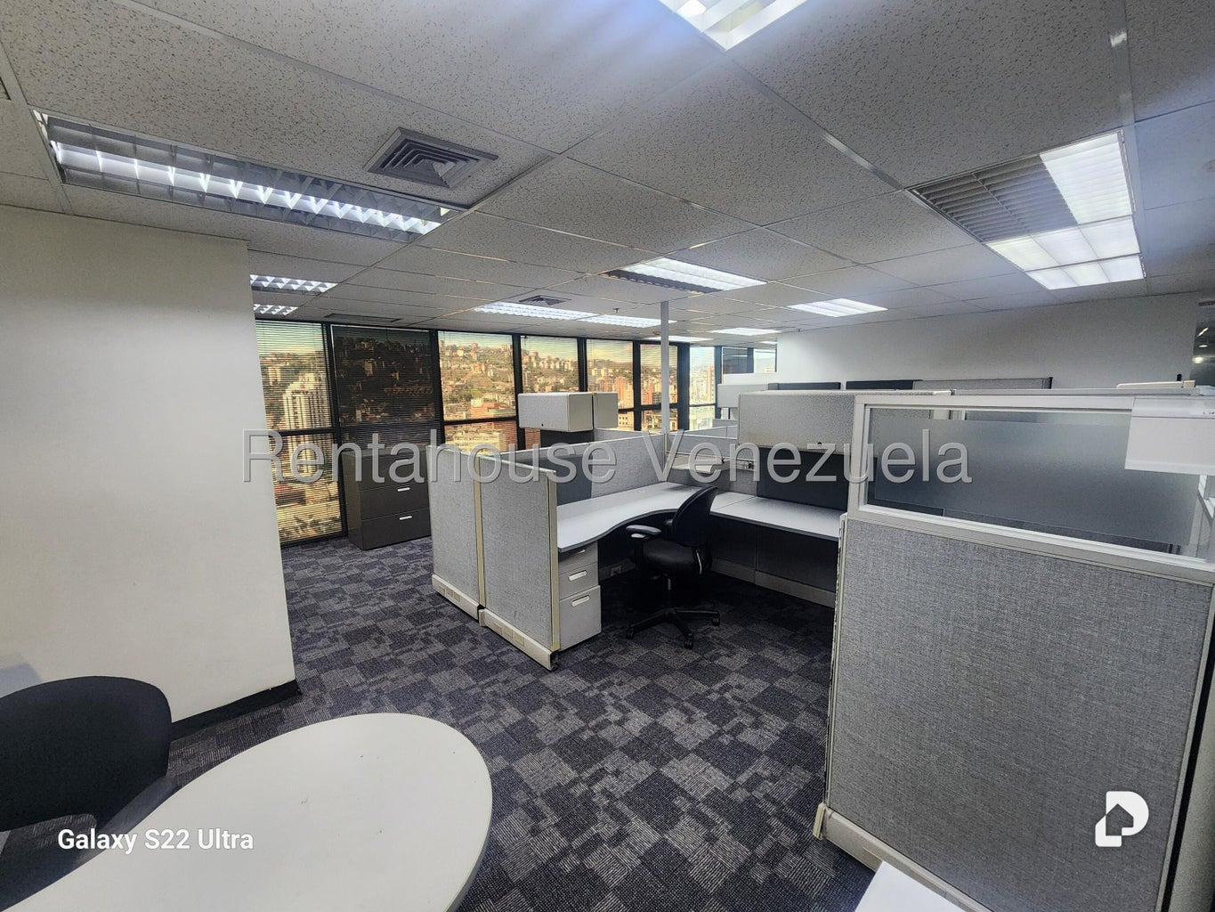 Oficina en El Bosque, Caracas – 24