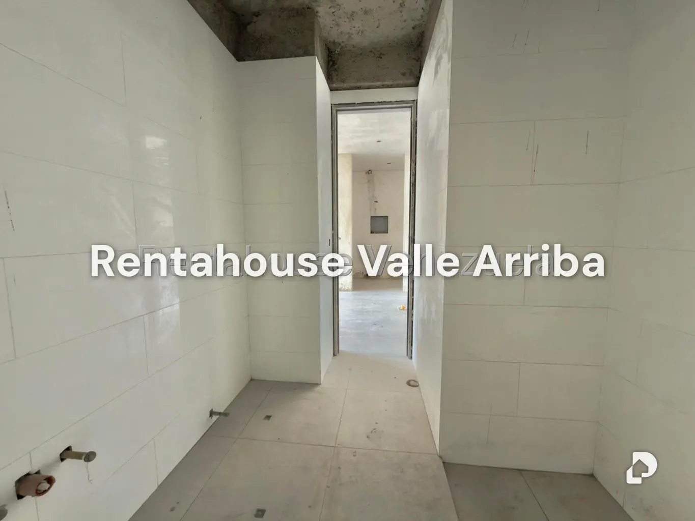 Apartamento en El Rosal, Caracas – 12