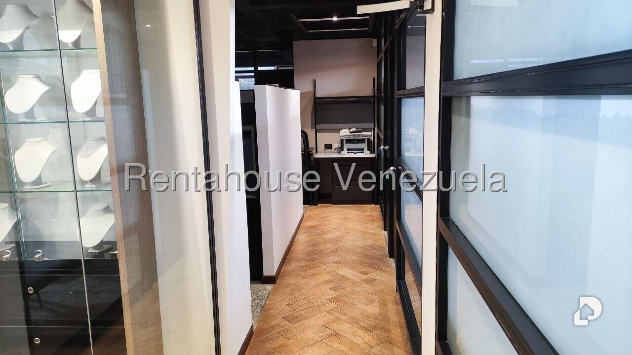 Oficina en Los Samanes, Caracas – 14