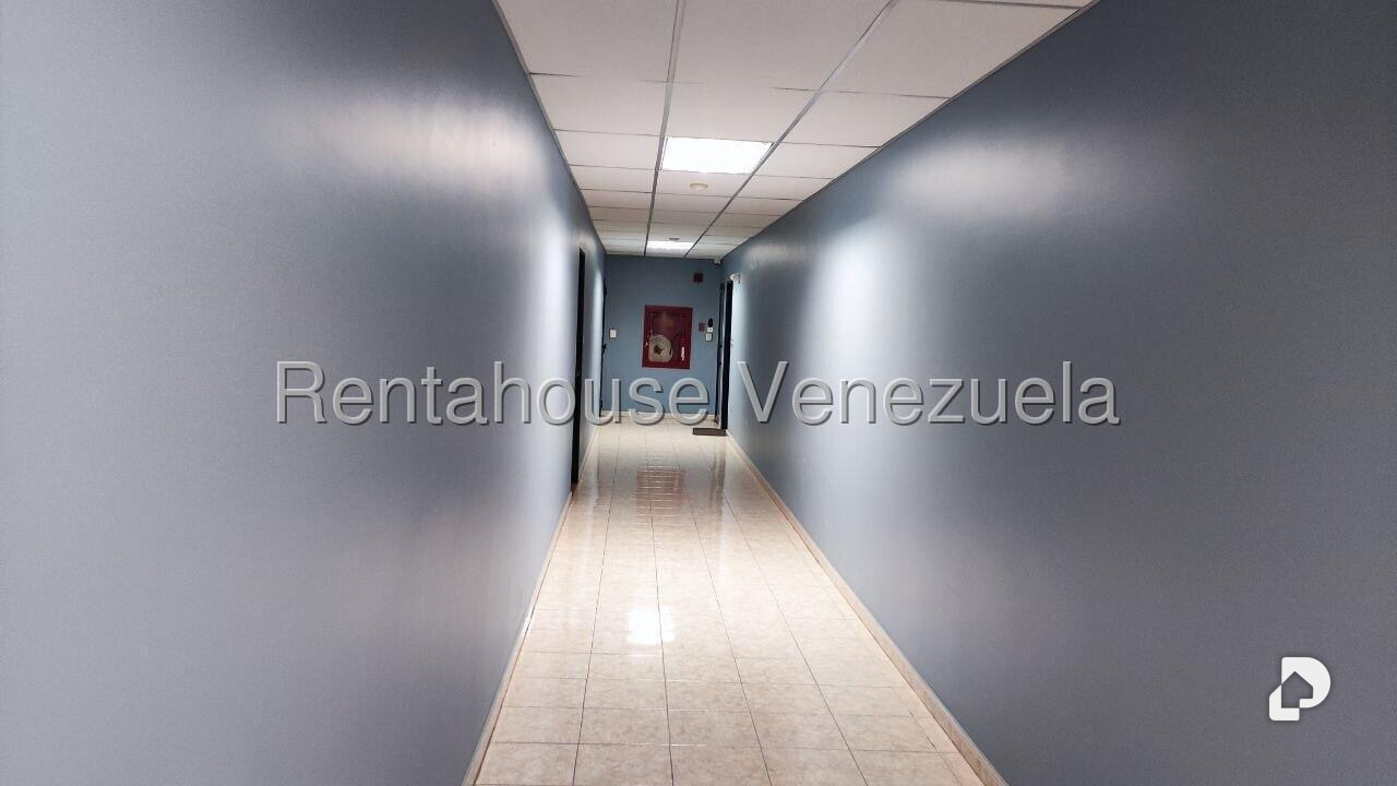 Oficina en Los Samanes, Caracas – 15