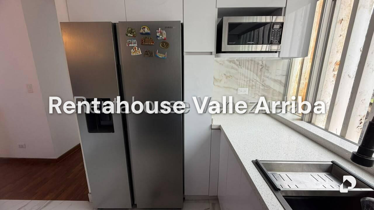 Apartamento en Santa Fe Norte, Caracas – 12