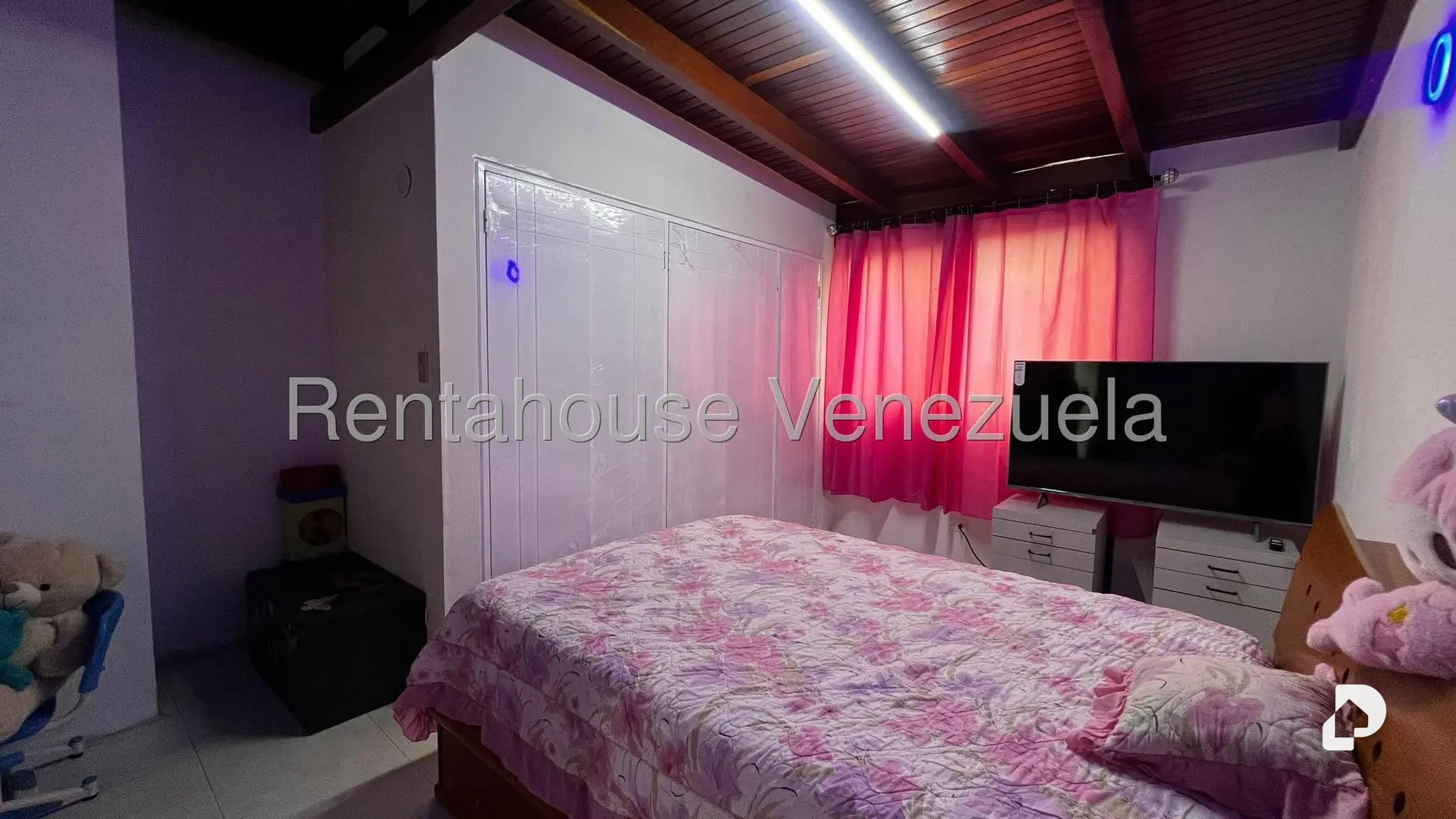 Penthouse en Guaicay, Caracas – 27