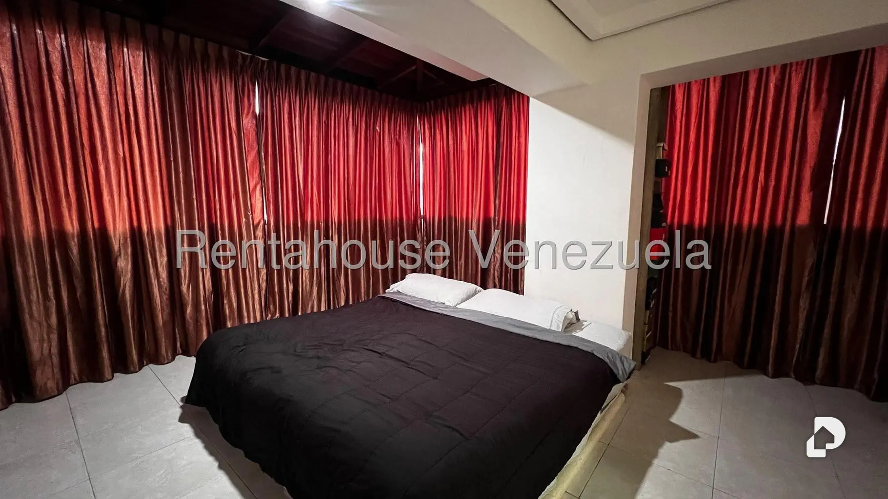 Penthouse en Guaicay, Caracas – 17