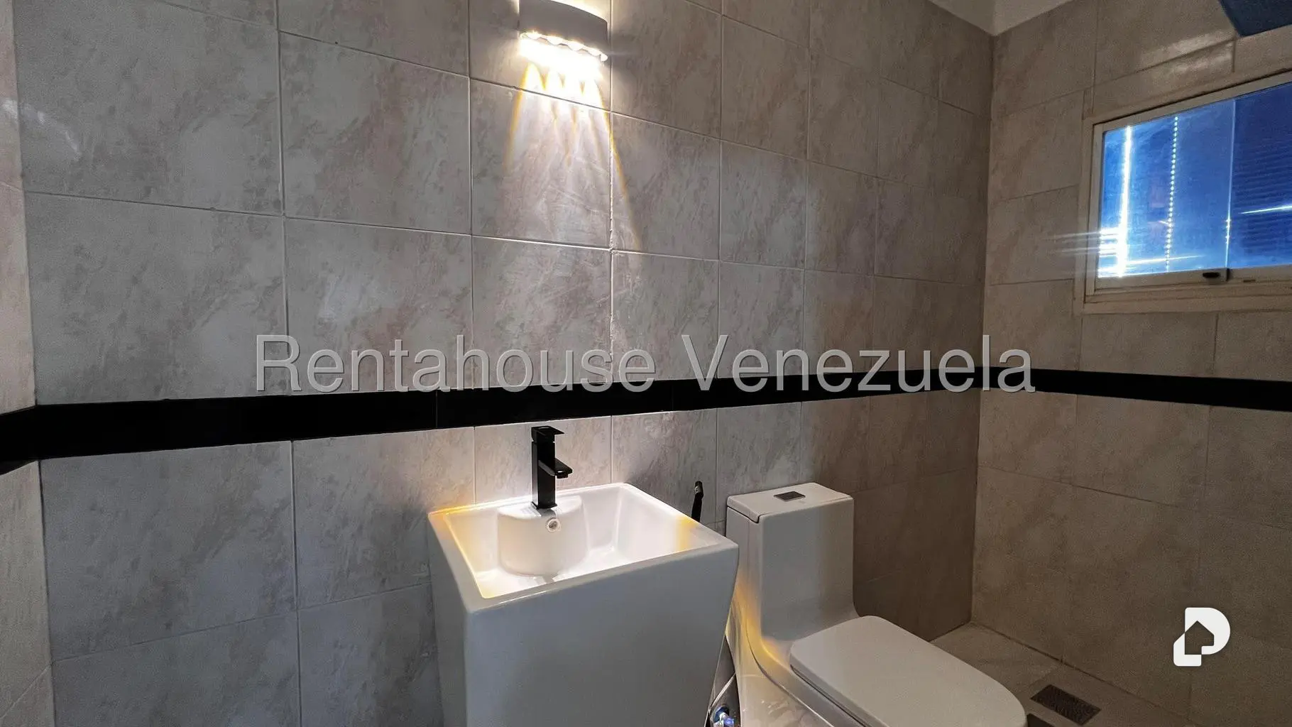 Penthouse en Guaicay, Caracas – 26