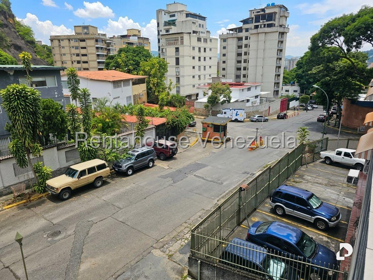 Apartment in Santa Mónica, Caracas – 13