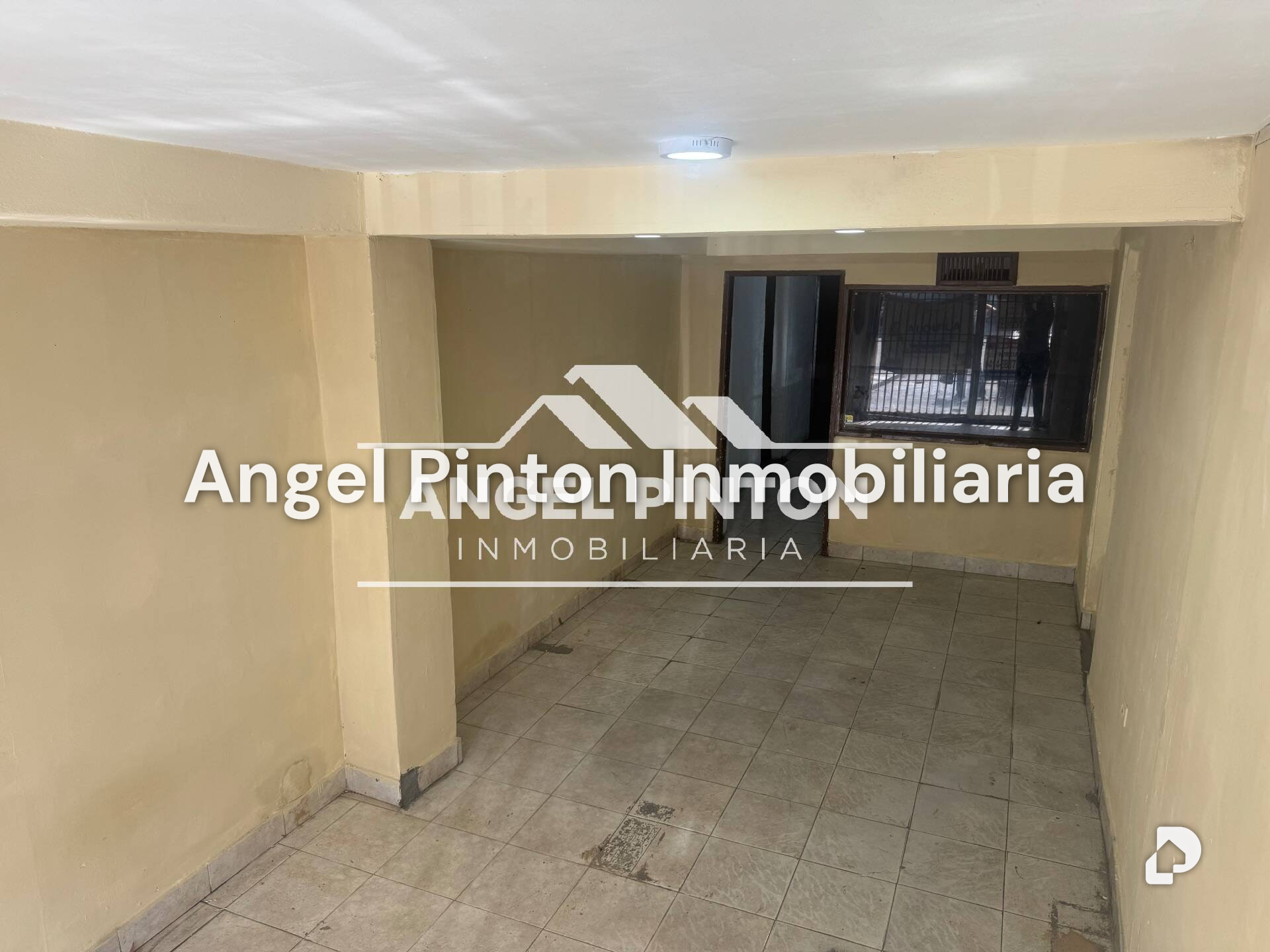 Local comercial en Santa Rita, Maracaibo – 1