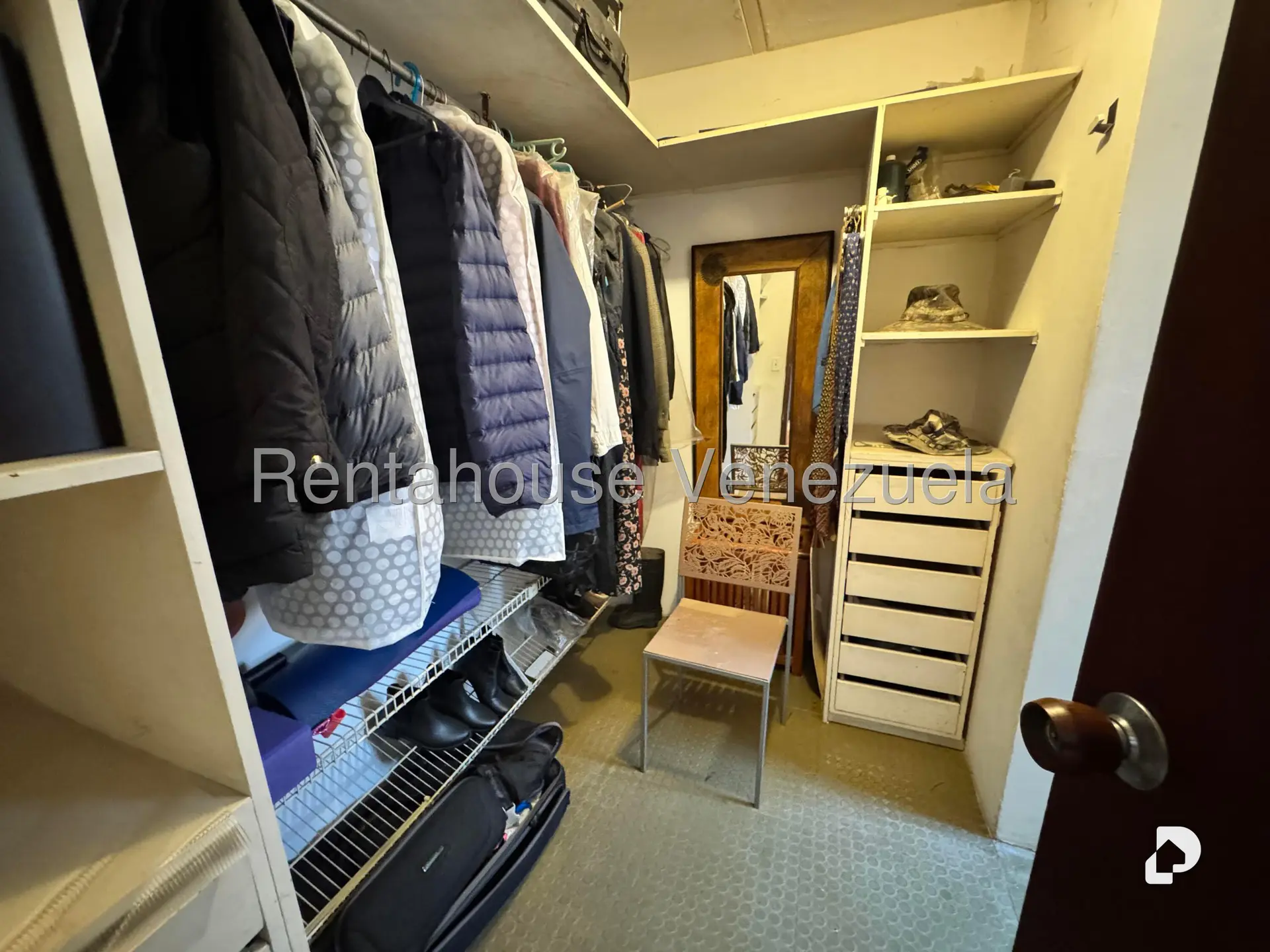 House in Los Palos Grandes, Caracas – 20