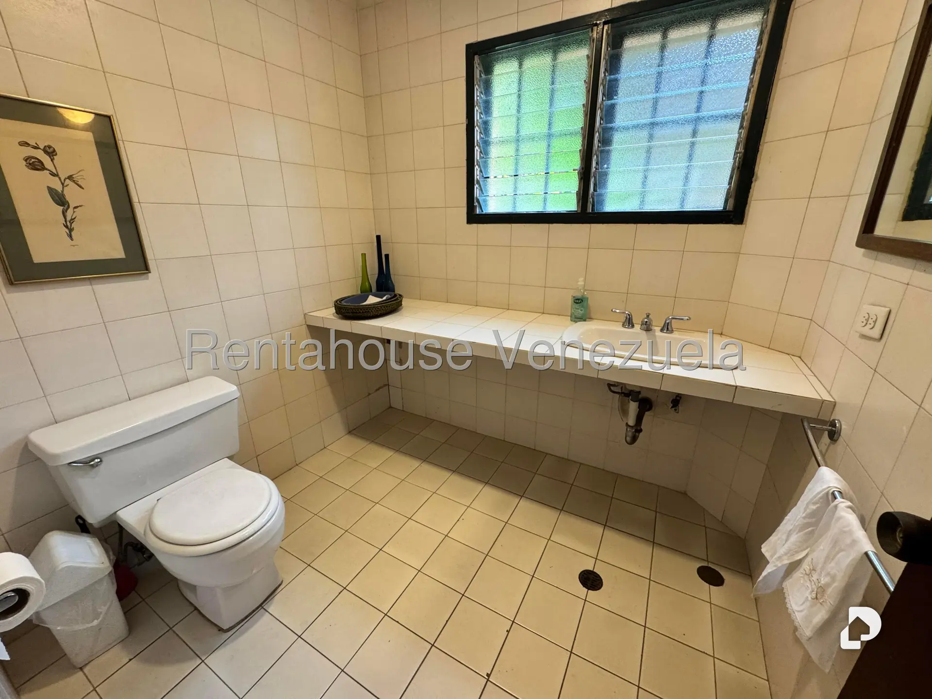 House in Los Palos Grandes, Caracas – 13