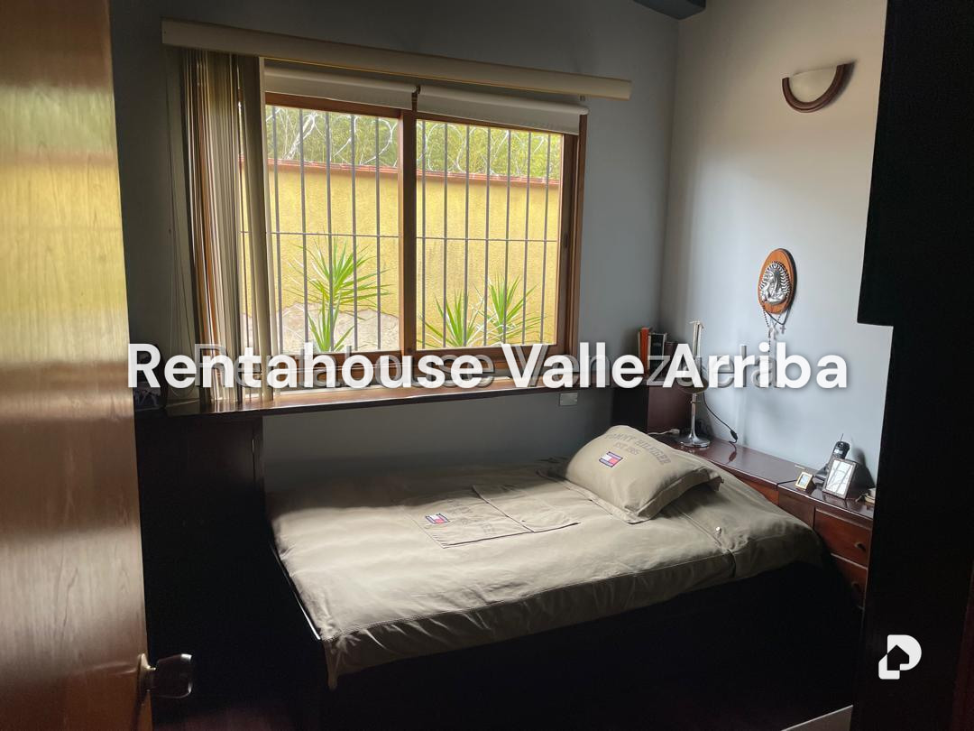 Casa en Alto Hatillo, Caracas – 18