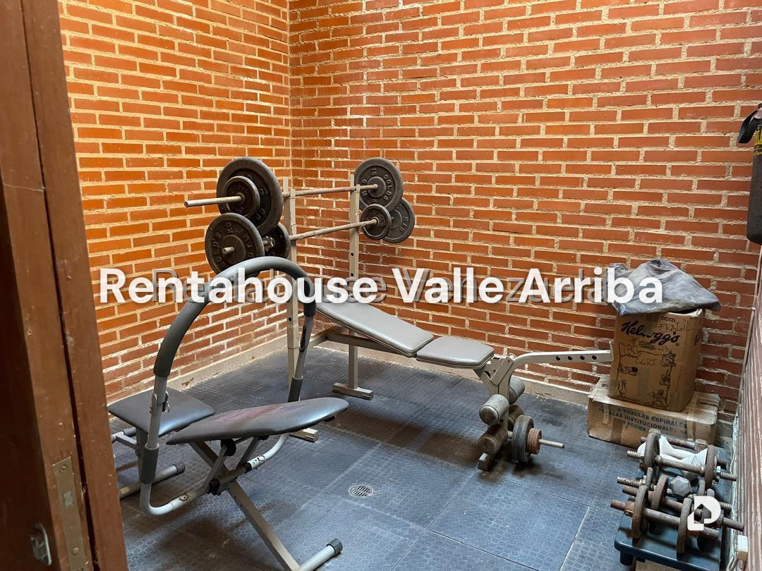 Casa en Alto Hatillo, Caracas – 26