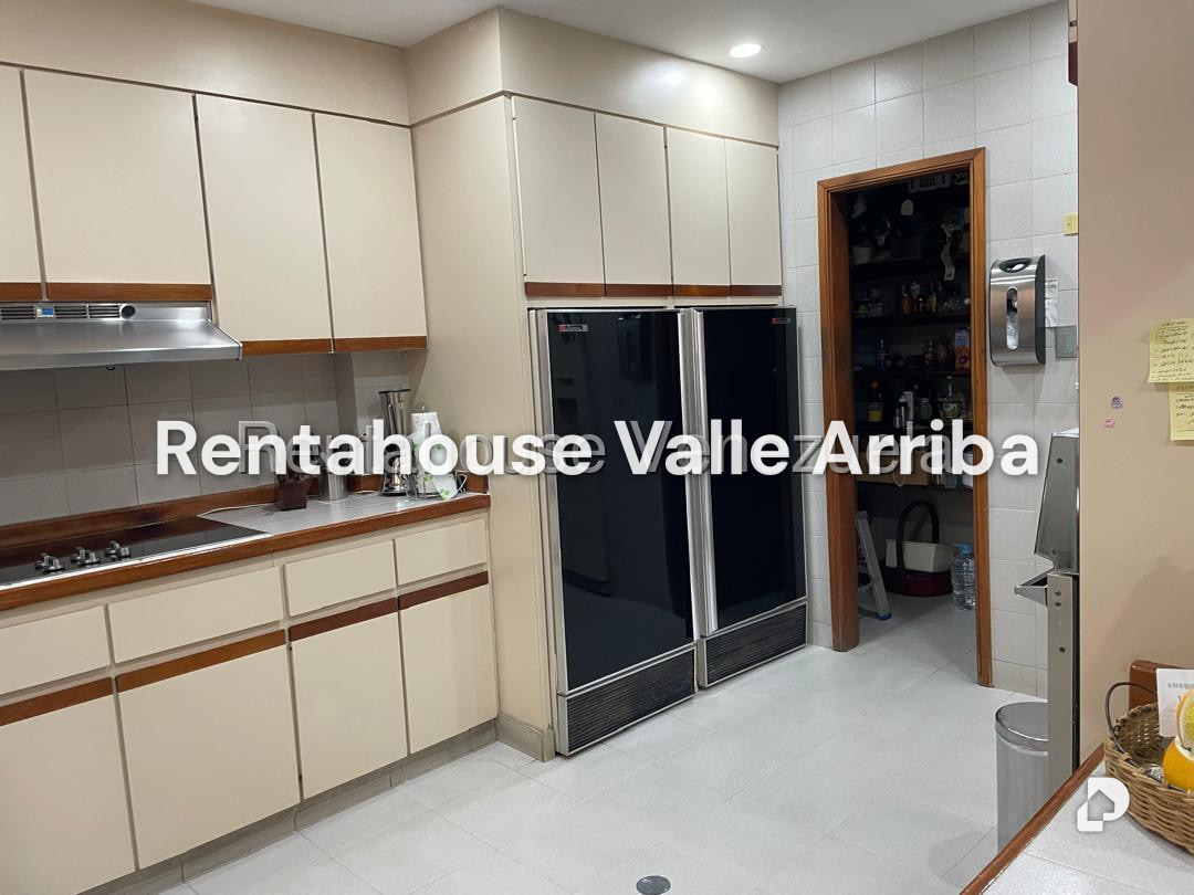 Casa en Alto Hatillo, Caracas – 13