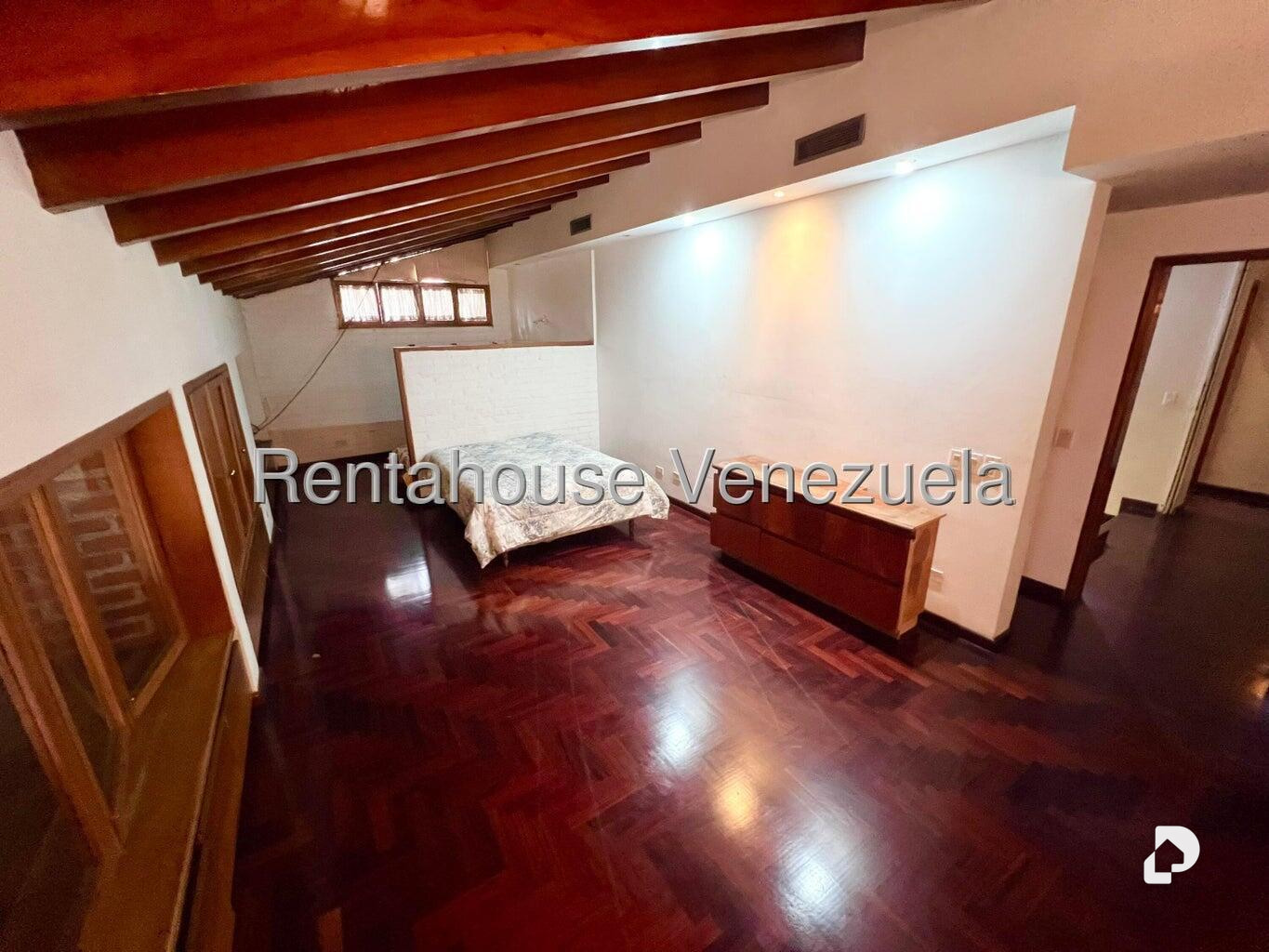 Casa en Los Chorros, Caracas – 30