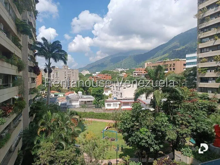 Apartamento en Santa Eduvigis, Caracas – 16