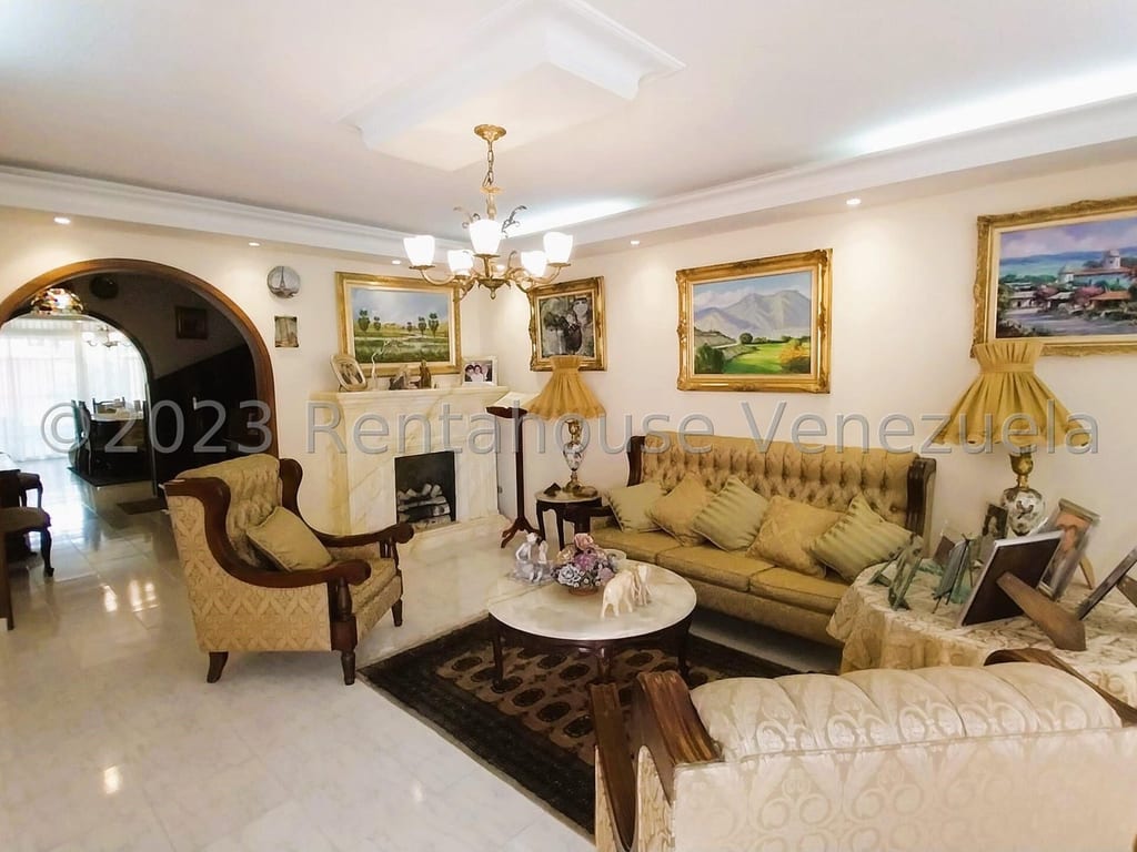 Casa en Alto Prado, Caracas - 1