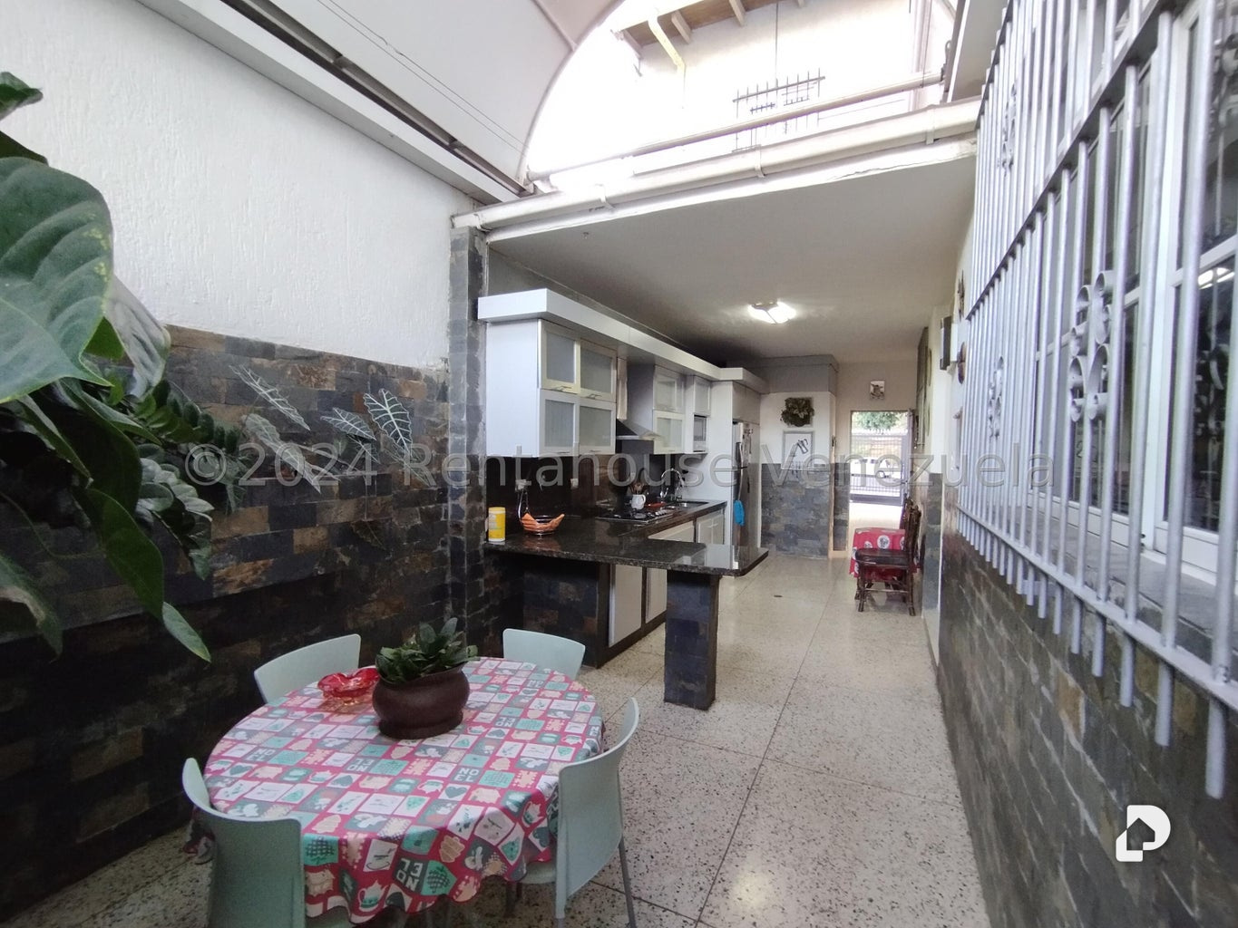 Casa en Macaracuay, Caracas – 13