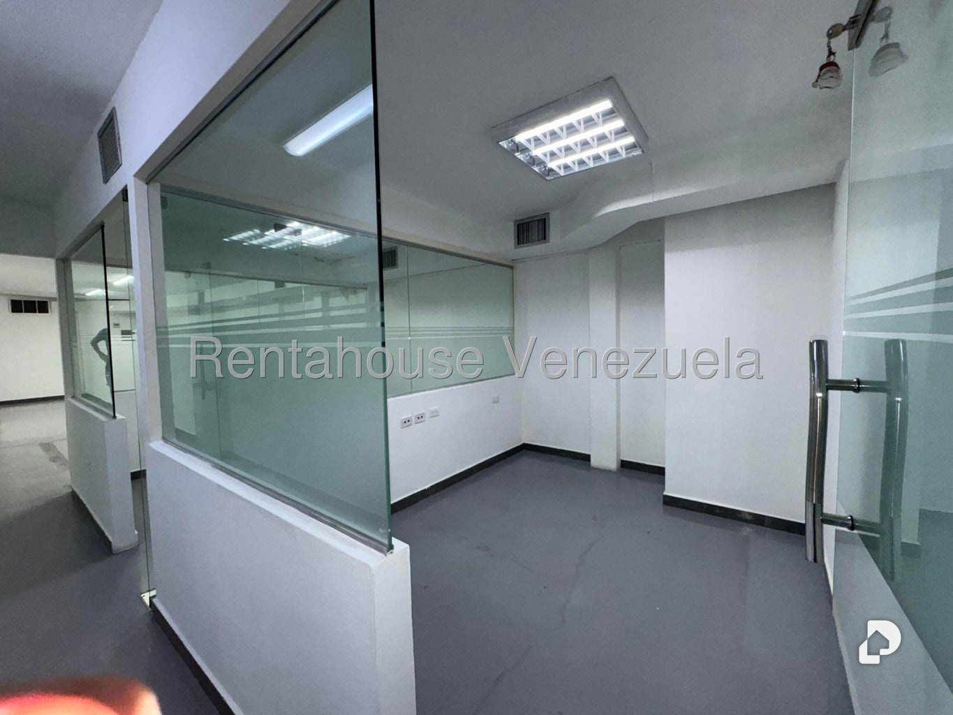 Oficina en Chuao, Caracas – 14
