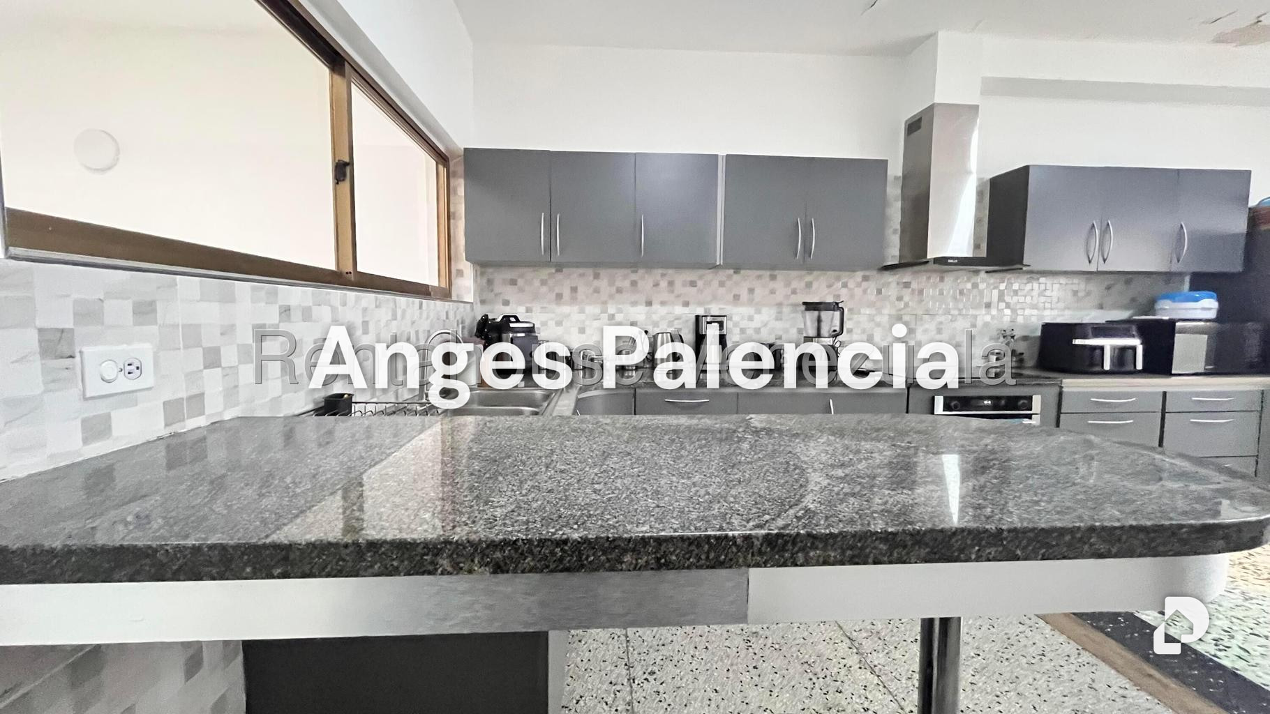 Casa en San Miguel, Maracay – 16