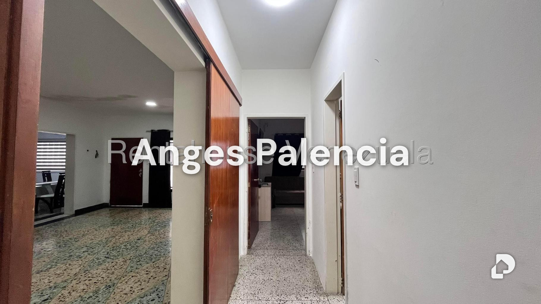 Casa en San Miguel, Maracay – 23
