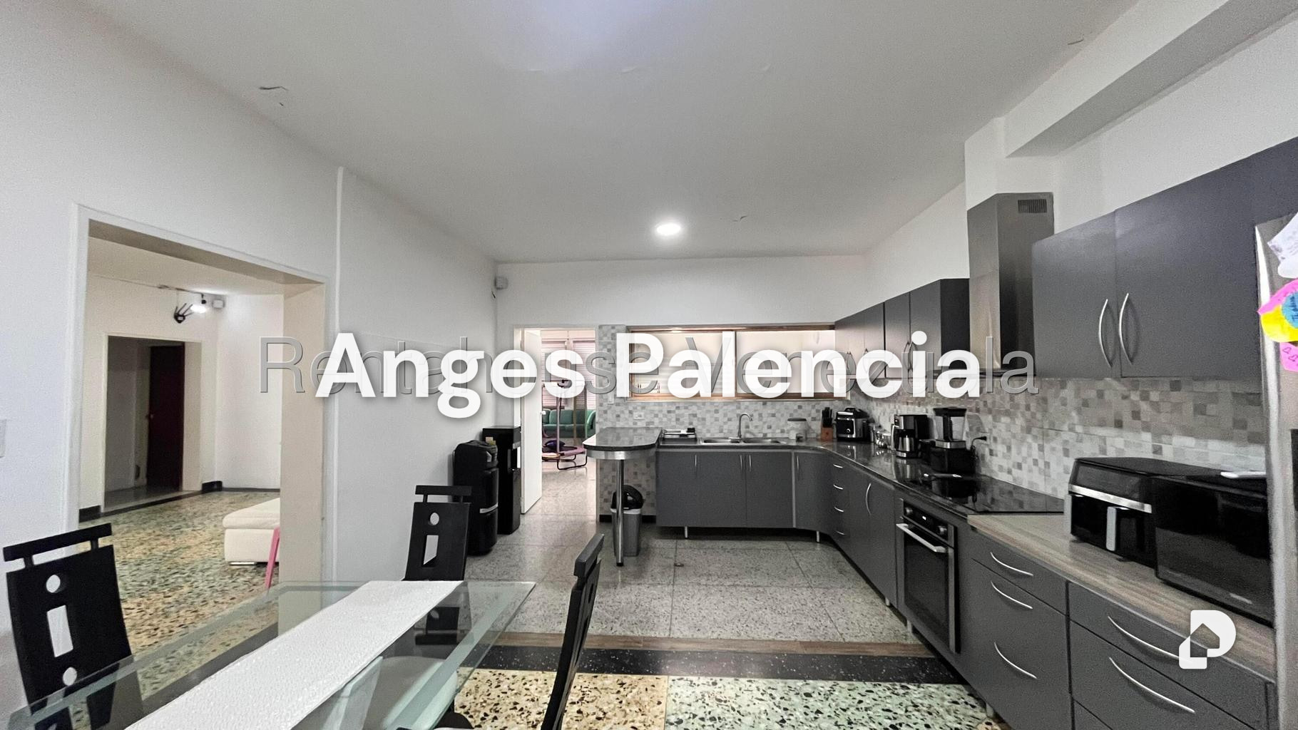 Casa en San Miguel, Maracay – 21