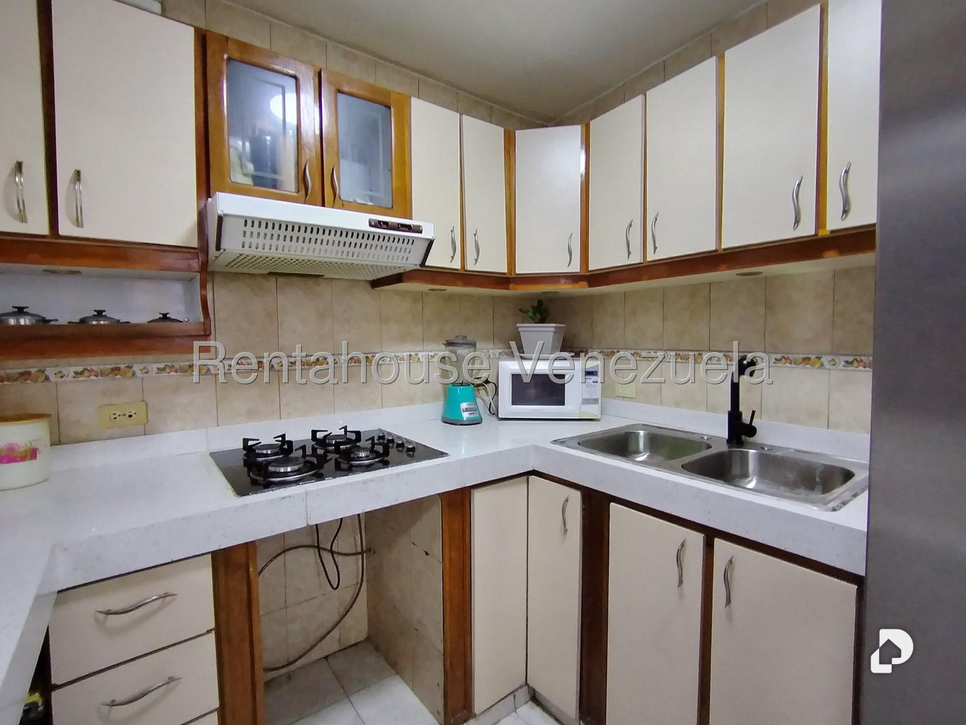 Apartamento en Petare, Caracas – 11