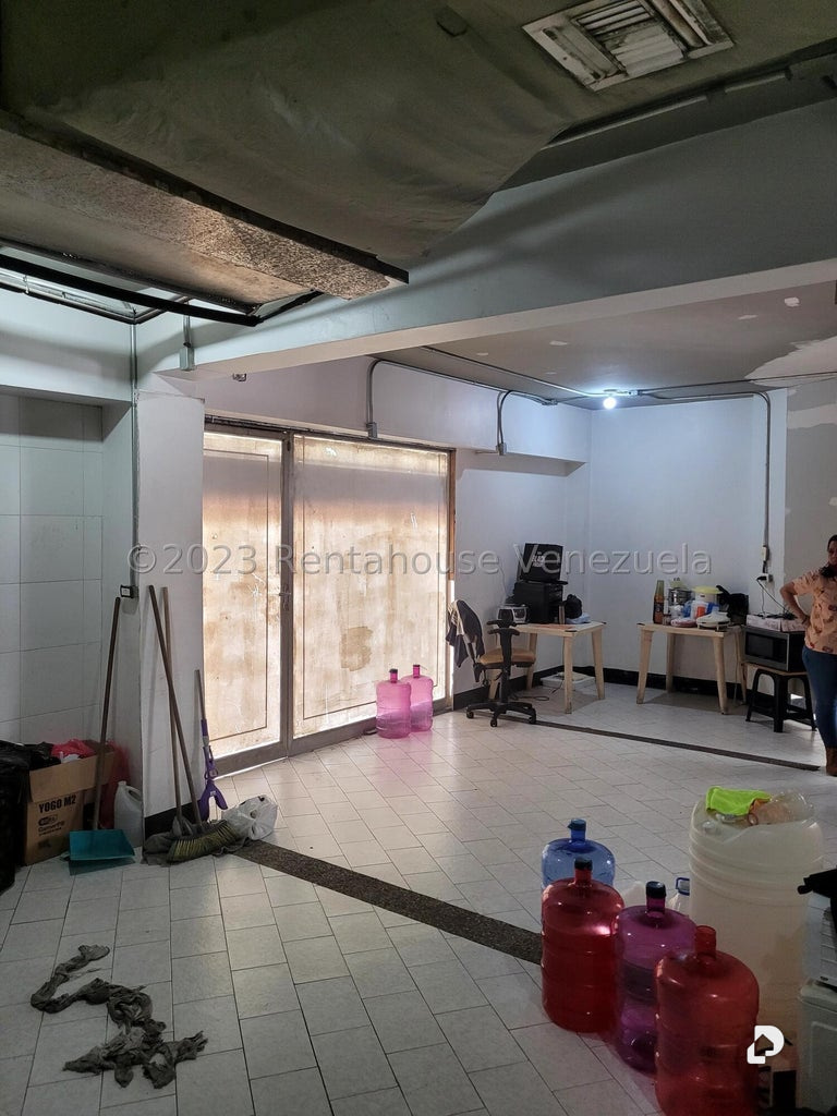 Local comercial en Las Acacias, Caracas – 15