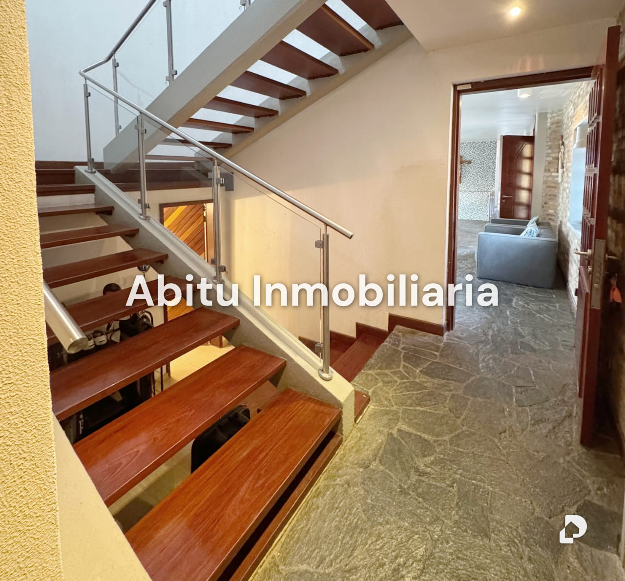 Casa en La Lagunita, Caracas – 21