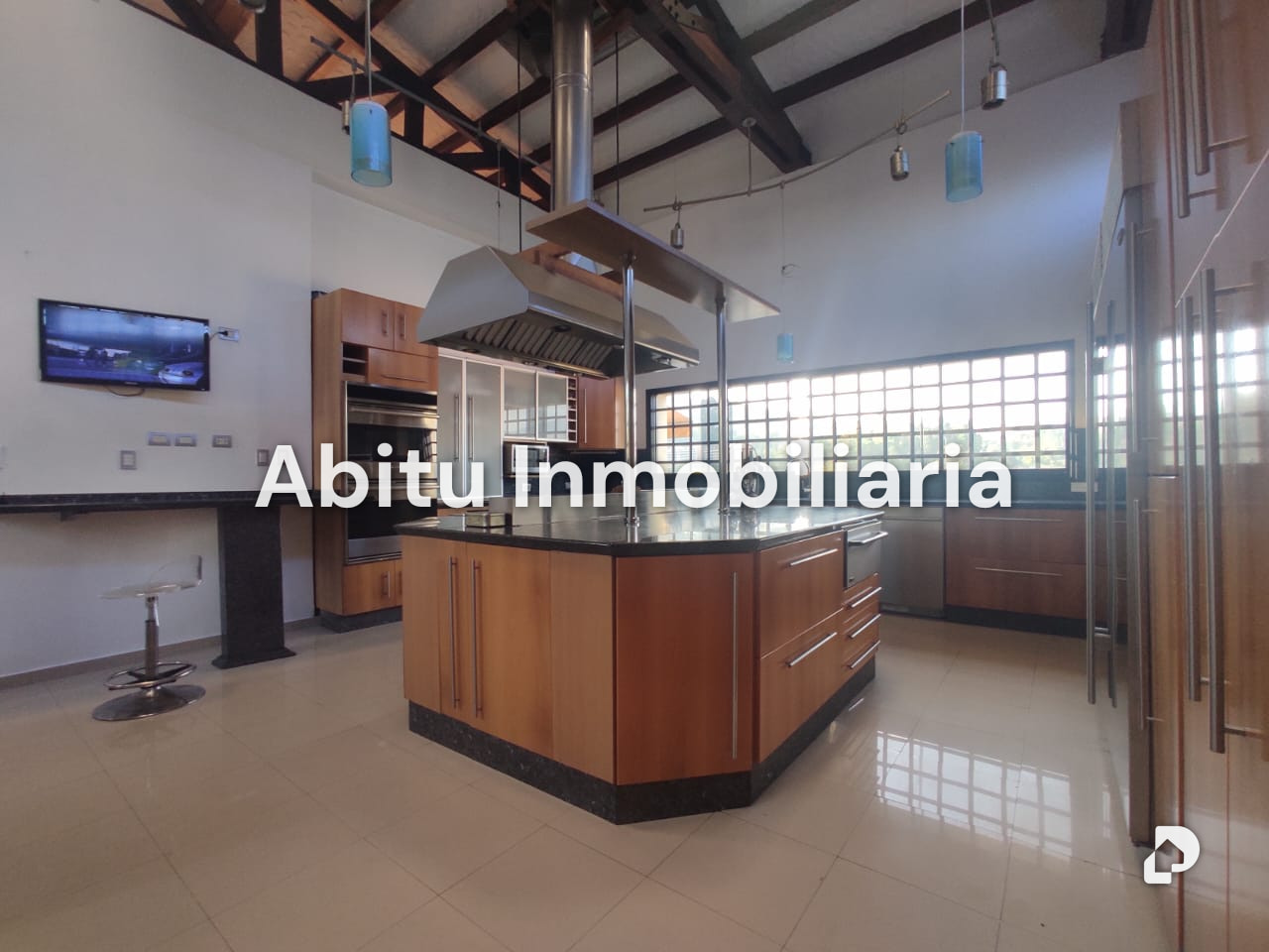 Casa en La Lagunita, Caracas – 18