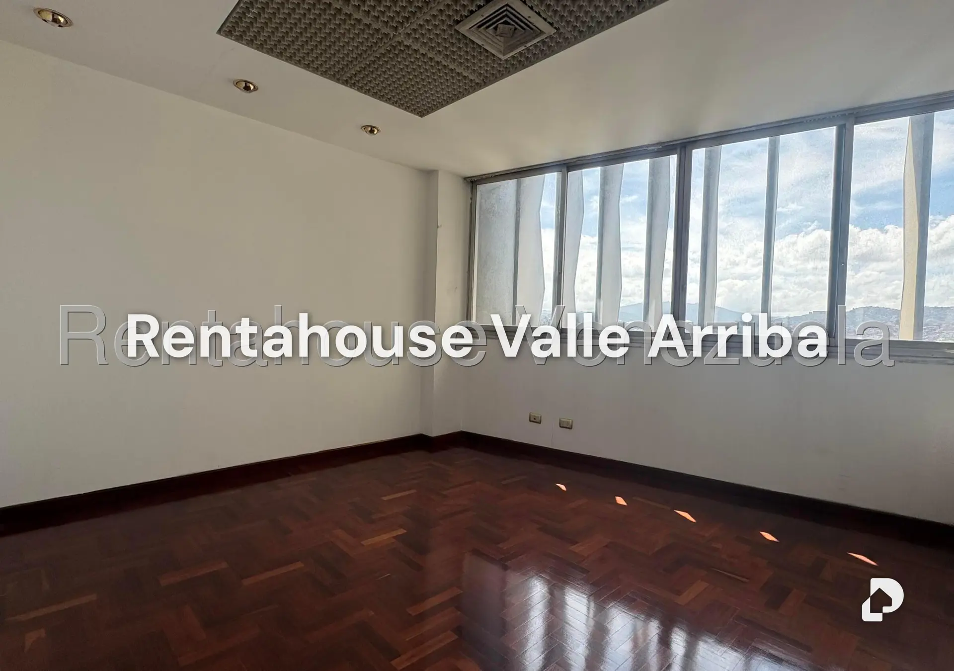 Local comercial en Parroquia Catedral, Caracas – 19