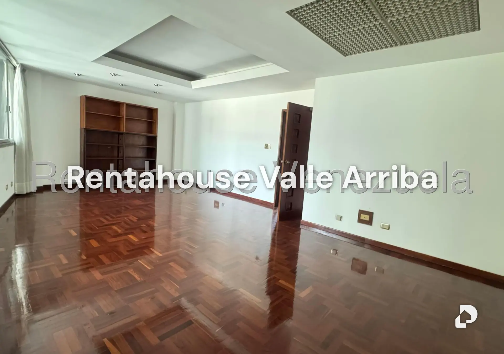 Local comercial en Parroquia Catedral, Caracas – 25
