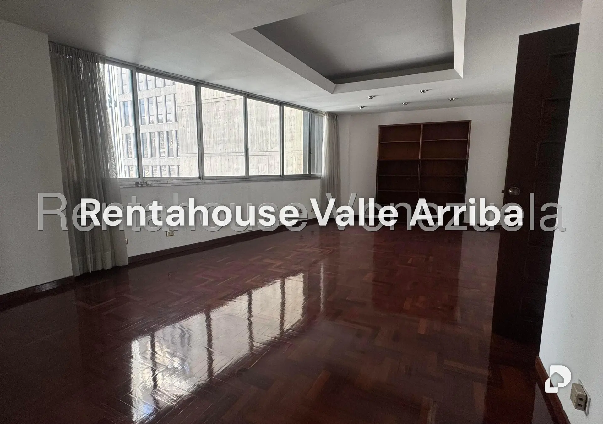 Local comercial en Parroquia Catedral, Caracas – 24