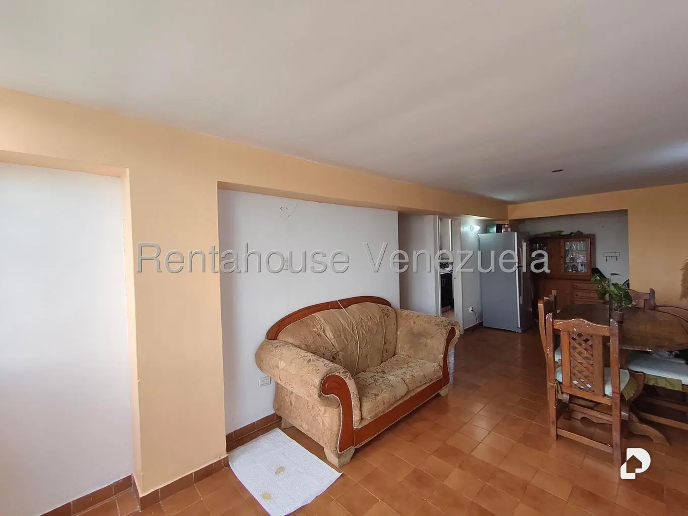 Apartamento en Urbanización La Esmeralda, Maracay – 4